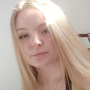 Meet your Posher, Raegan